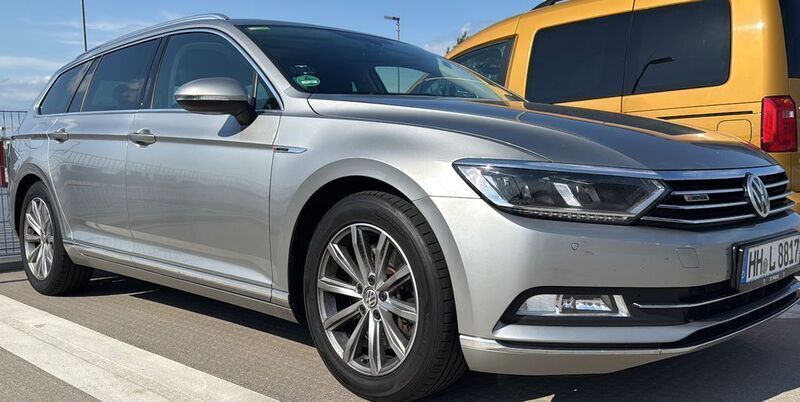 Silber Gebraucht 2016 VW Passat Kombi | 14.999 € (Superpreis) - Bild 1/4
