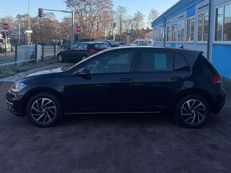 Gebraucht VW Golf VII Join 150 PS (110 kW) 2018 Deep black perleffekt Kleinwagen
