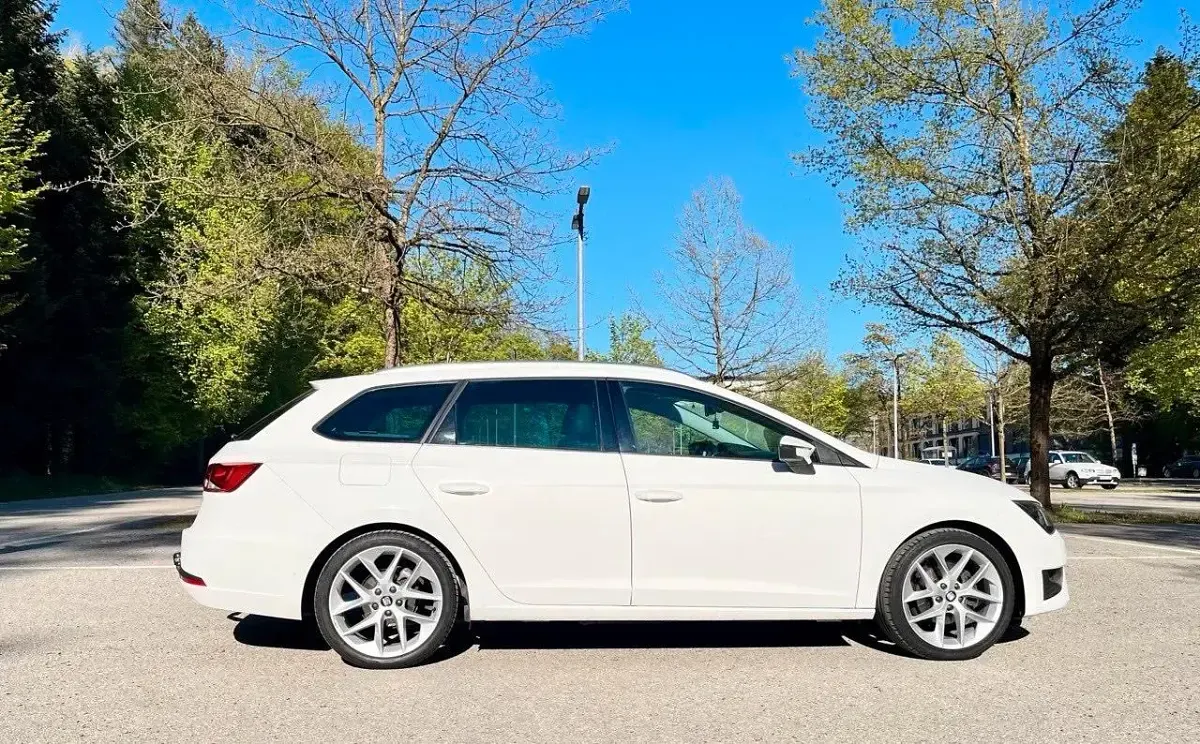 Gebraucht Seat Leon ST FR 125 PS (91 kW) 2017 Weiß Kombi