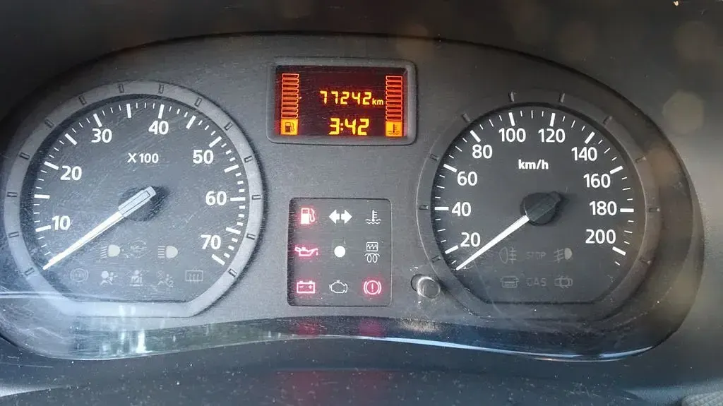 Gebraucht Dacia Sandero Basis 75 PS (55 kW) 2011 Blau Limousine