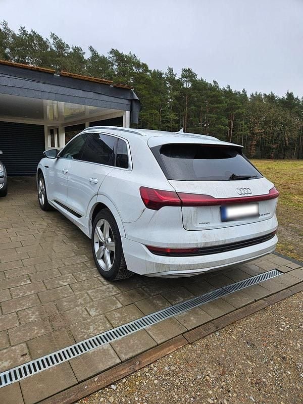 Gebraucht Audi e-tron Advanced 300 kW (408 PS) 2019 Weiß SUV