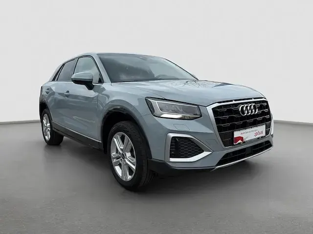 Gebraucht Audi Q2 Advanced Plus 116 PS (85 kW) 2025 Grau SUV