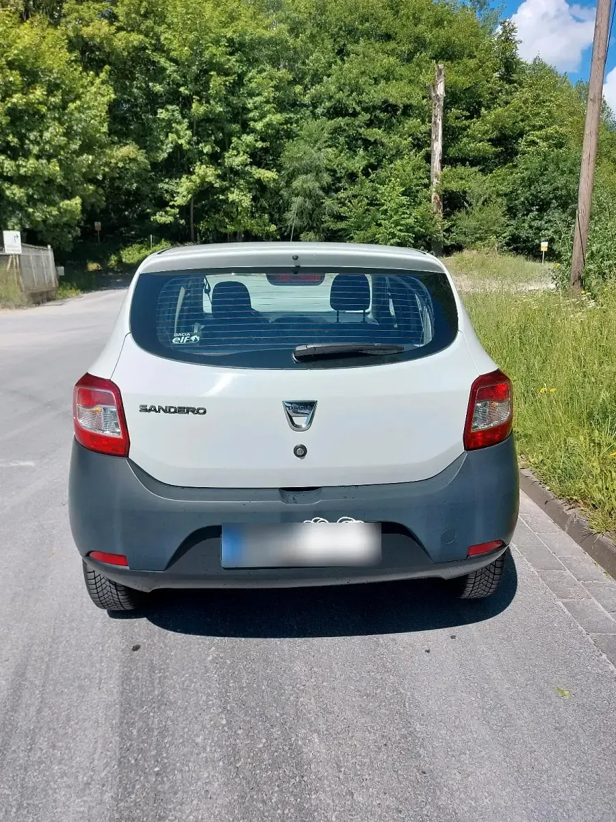 Gebraucht Dacia Sandero Essentiel 75 PS (55 kW) 2014 Weiß Kleinwagen