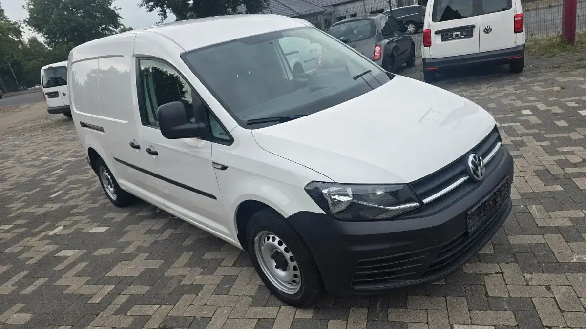 Second-hand VW Caddy Maxi 102 CP (75 kW) 2019 Alb Monovolum