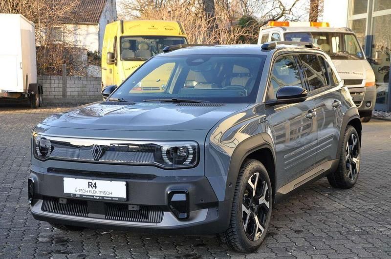 Neu Renault 4 E-Tech Komfort 110 kW (150 PS) 2025 Grau SUV