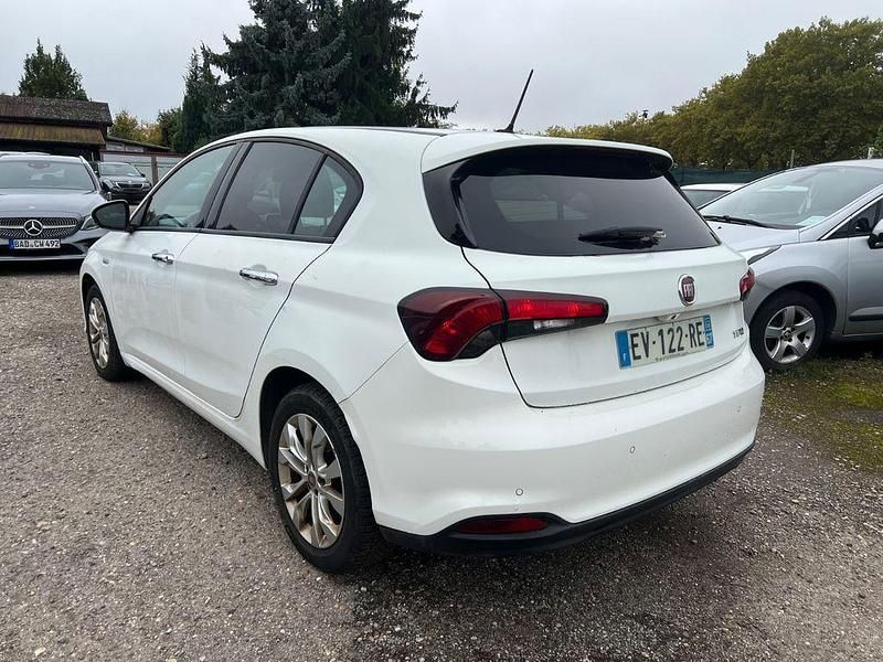 Gebraucht Fiat Tipo 95 PS (69 kW) 2018 Weiß Limousine