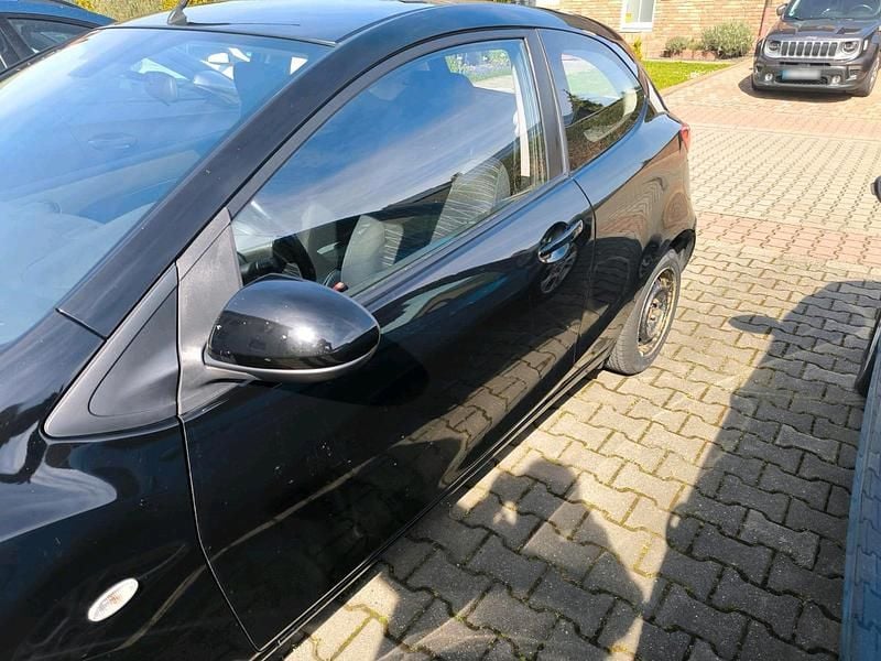 Usado Mazda 2 68 HP (50 kW) 2010 Preto Citadino