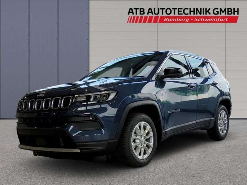 Blau Neu 2025 Jeep Compass Altitude SUV | 39.580 € - Bild 1/4
