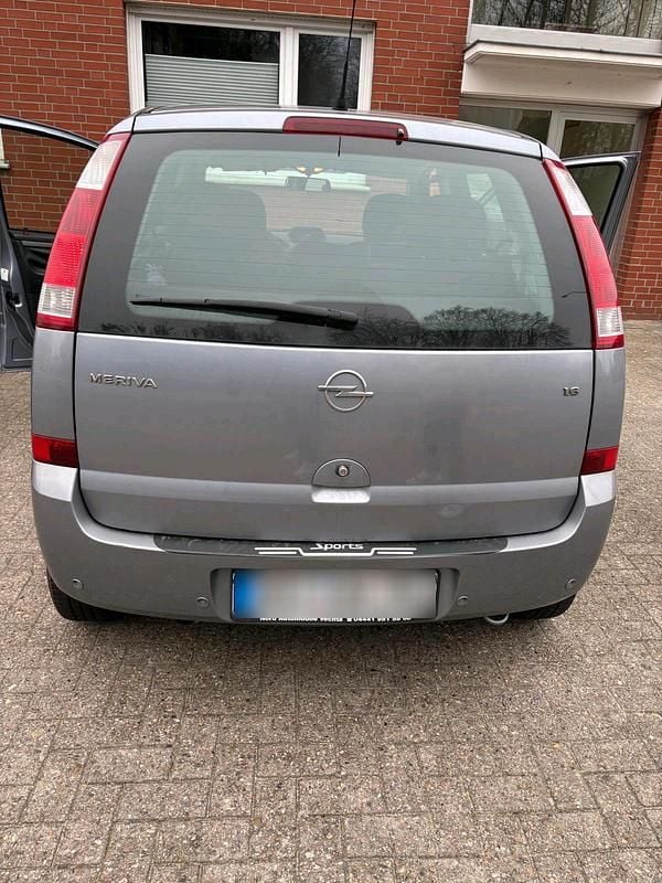 Gebraucht Opel Vectra 101 PS (74 kW) 2005 Andere farben Kleinwagen