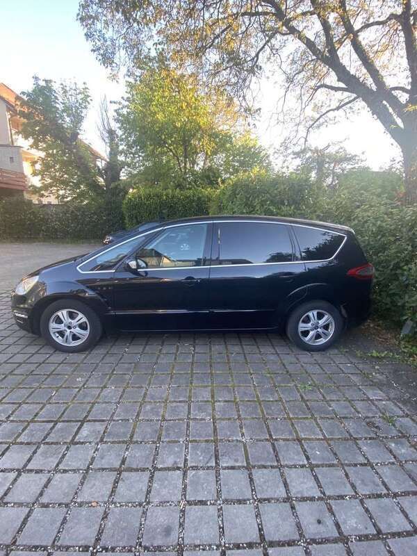 Schwarz Gebraucht 2013 Ford S-MAX Titanium X Van / Kleinbus | 9.700 € (Fairer Preis) - Bild 1/4