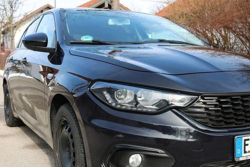 Gebraucht Fiat Tipo S 120 PS (88 kW) 2018 Schwarz Limousine