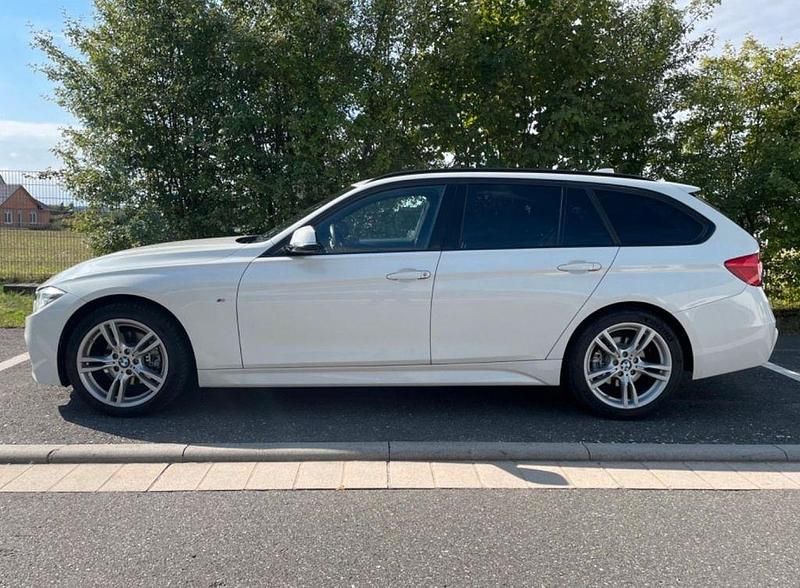 Gebraucht BMW 320 Performance 190 PS (139 kW) 2017 Weiß Limousine