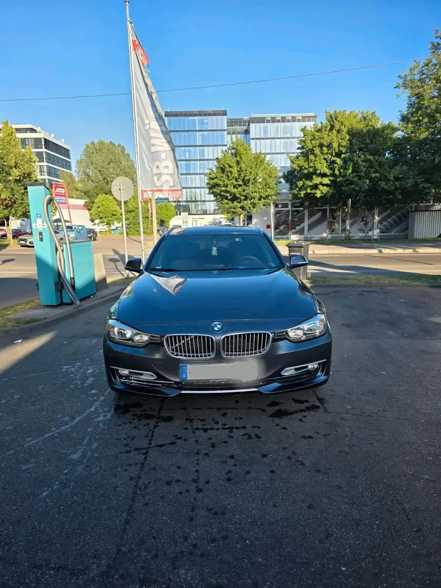 Gebraucht BMW 320 184 PS (135 kW) 2013 Grau Kombi