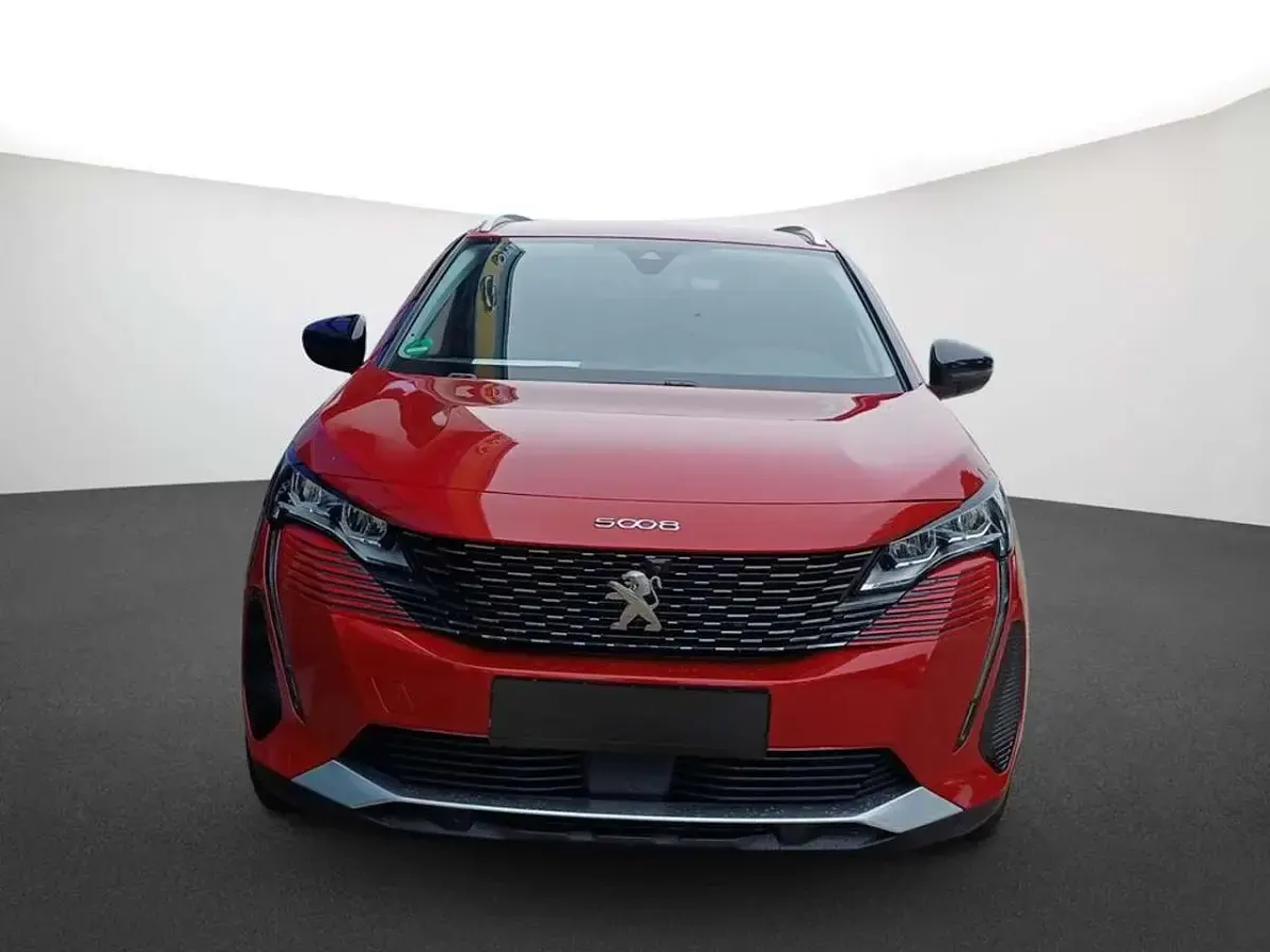 Gebraucht Peugeot 5008 Allure 131 PS (96 kW) 2022 Lackierung ultimaterot/typ ve SUV