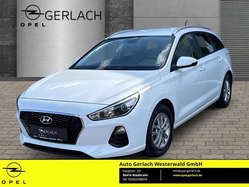 Weiß Gebraucht 2018 Hyundai i30 Kleinwagen | 11.900 € (Fairer Preis) - Bild 1/1