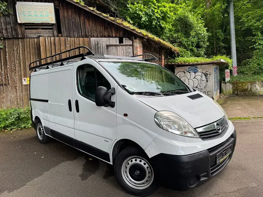 Używany Opel Vivaro 114 KM (83 kW) 2006 Biały Minivan
