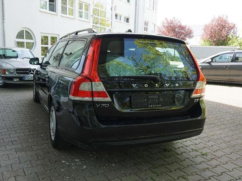 Gebraucht Volvo V70 136 PS (100 kW) 2015 Black solid (stone) / solid Kombi