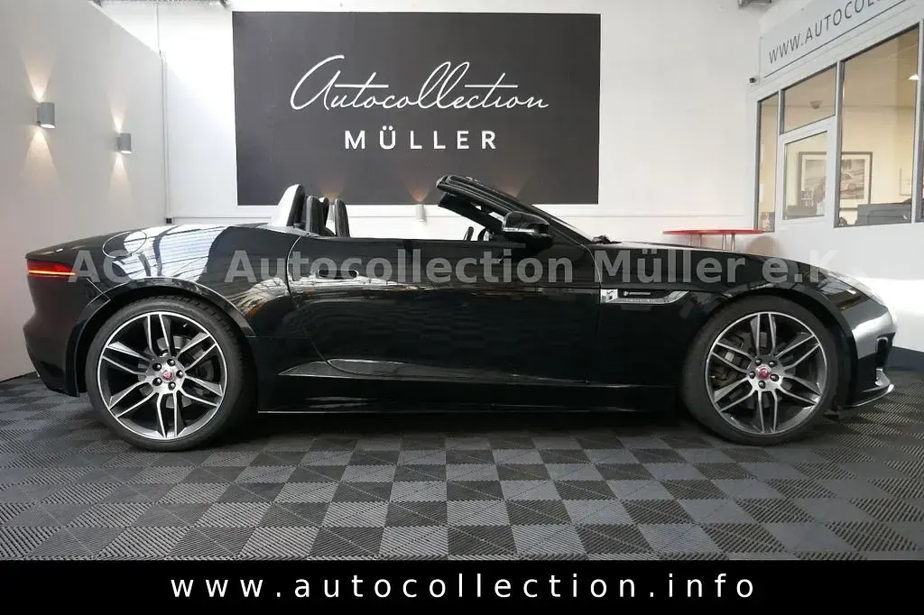 Gebraucht Jaguar F-Type R-Dynamic 301 PS (221 kW) 2019 Schwarz Cabrio