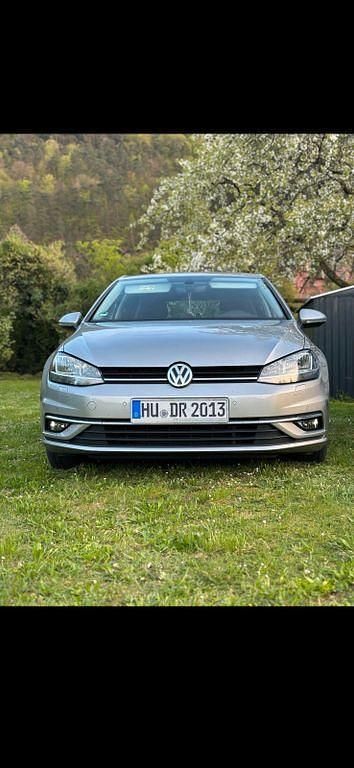 Second-hand VW Golf VII Comfortline 116 CP (85 kW) 2017 Argintiu Berlinǎ