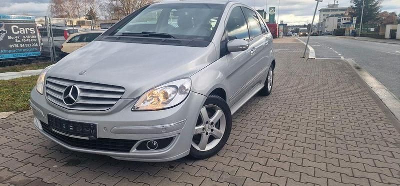 Gebraucht Mercedes B200 140 PS (102 kW) 2006 Silber Van / Kleinbus