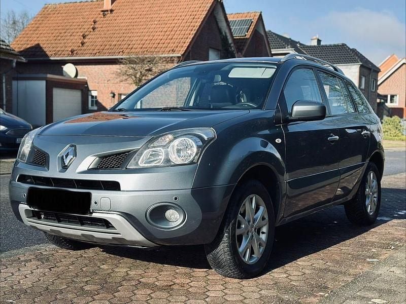 Gebraucht Renault Koleos Dynamique 150 PS (110 kW) 2009 Grau SUV