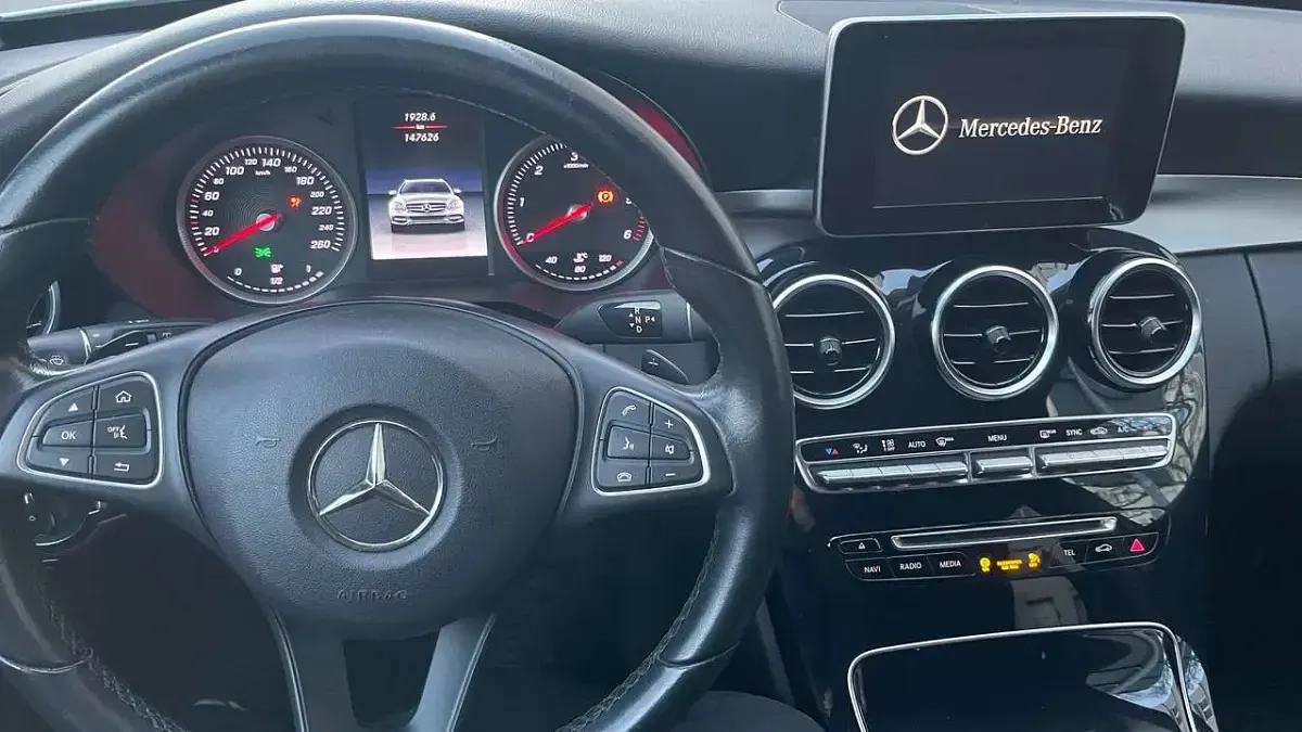 Gebraucht Mercedes 200 136 PS (100 kW) 2018 Weiß Kombi