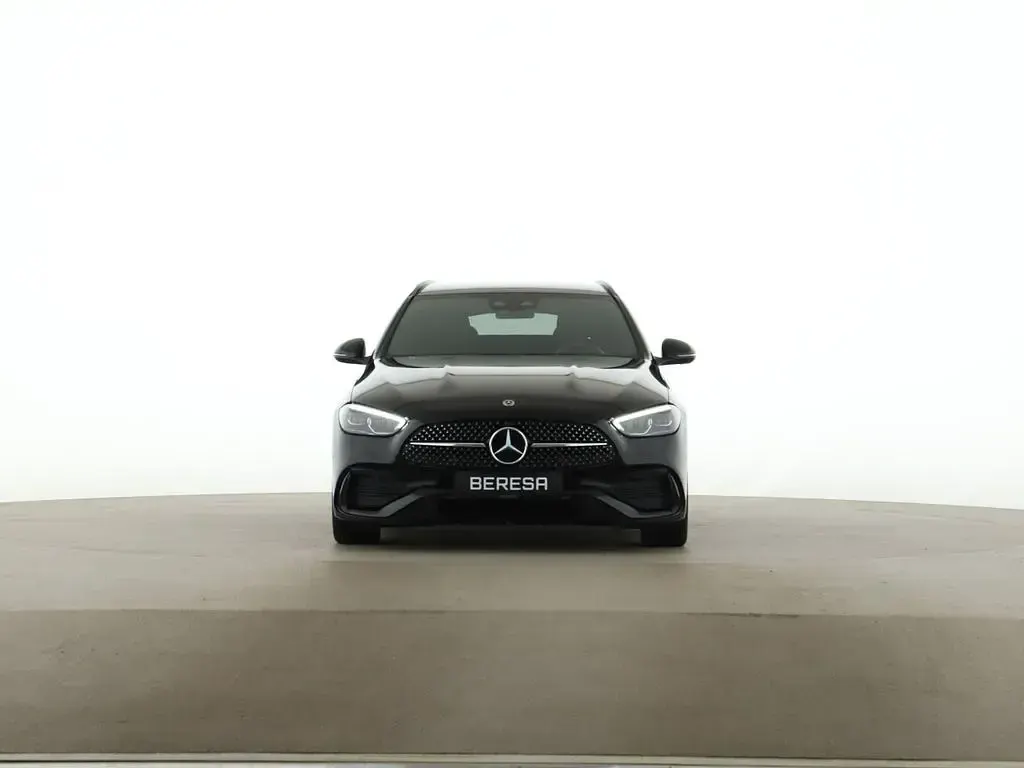 Gebraucht Mercedes C200 AMG 163 PS (119 kW) 2023 Schwarz Limousine
