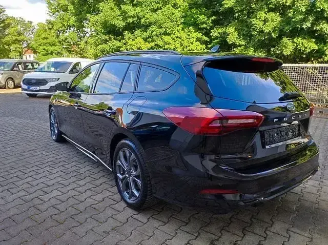 Gebraucht Ford Focus ST-Line X 155 PS (114 kW) 2024 Obsidianschwarz metallic (metallic) Kombi