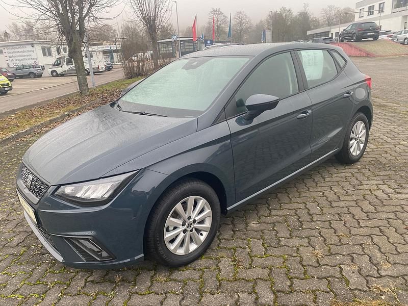 Neu Seat Ibiza Style 95 PS (69 kW) 2025 Fjordblau Limousine