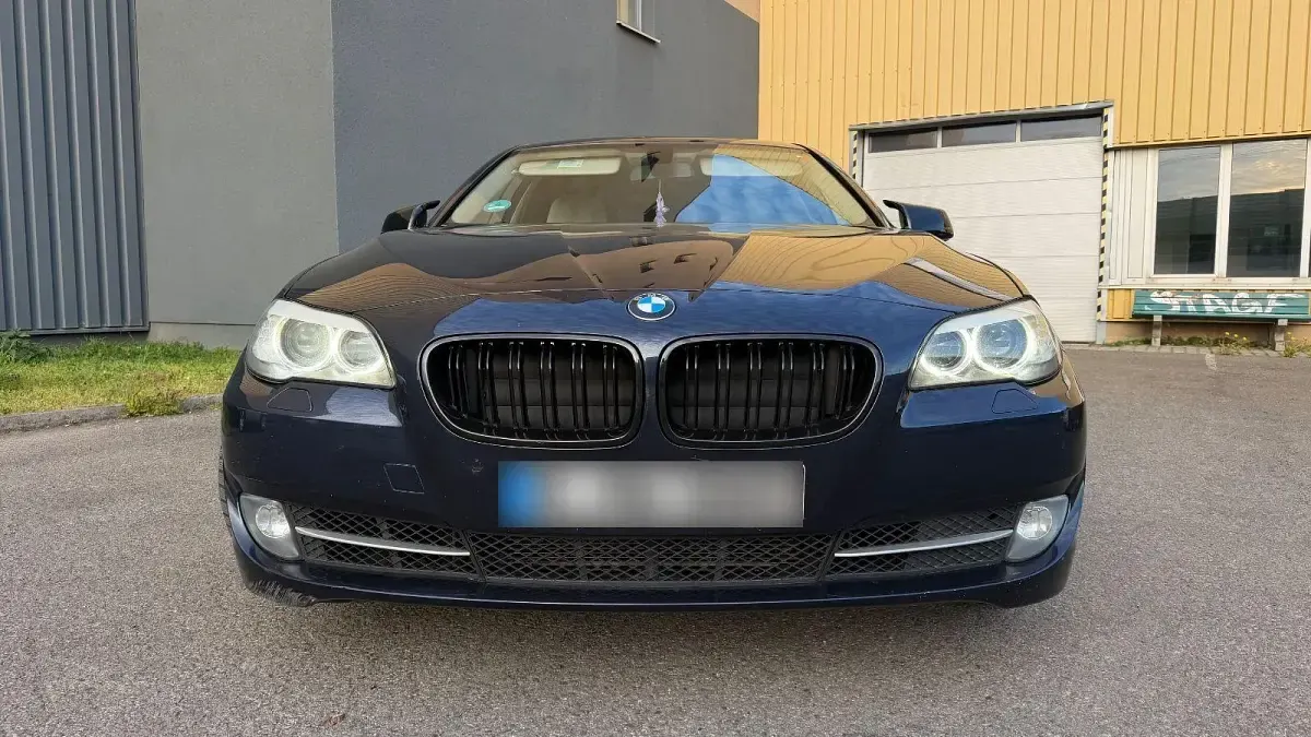 Usata BMW 520 184 CV (135 kW) 2012 Blu Berlina
