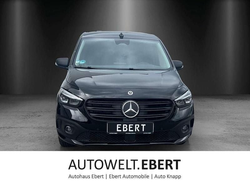 Loparitschwarz Gebraucht 2023 Mercedes eCitan Kleinwagen | 27.632 € (Fairer Preis) - Bild 1/4