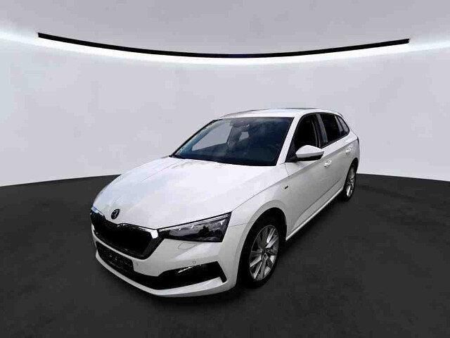 Candyweiss Gebraucht 2022 Skoda Scala Clever Kleinwagen | 17.930 € (Fairer Preis) - Bild 1/4