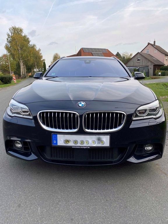 Blau Gebraucht 2016 BMW 535 M Sport Kombi | 18.990 € (Guter Preis) - Bild 1/4