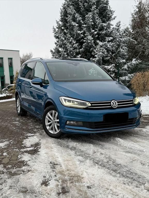 Gebraucht VW Touran Highline 150 PS (110 kW) 2018 Blau Van / Kleinbus
