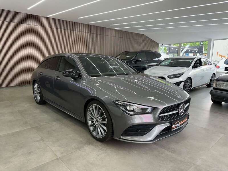 Mountaingrau met. Gebraucht 2020 Mercedes CLA200 AMG Kombi | 27.950 € (Etwas zu teuer) - Bild 1/4