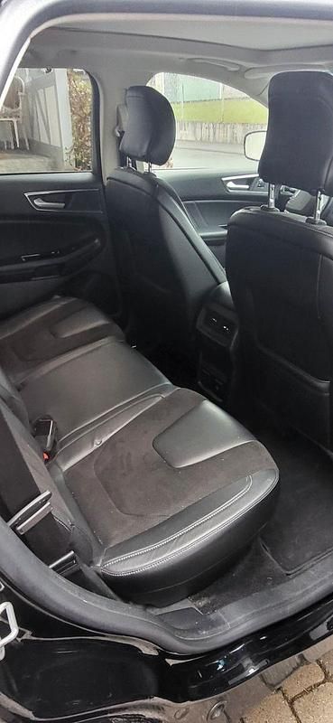 Second-hand Ford Edge ST-Line 209 CP (153 kW) 2017 Negru SUV