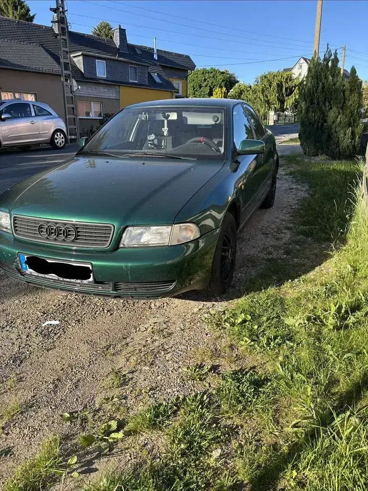 Gebraucht Audi A4 125 PS (91 kW) 1998 Limousine