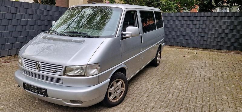 Usata VW Multivan 102 CV (75 kW) 2002 Argento Monovolume