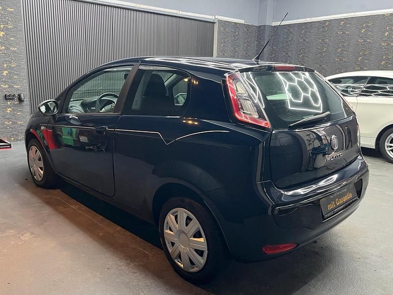 Gebraucht Fiat Punto 69 PS (50 kW) 2011 Blau Kleinwagen