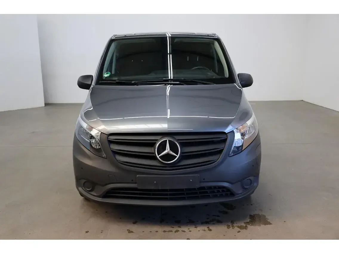 Używany Mercedes e-Vito 85 kW (116 KM) 2023 Szary Van