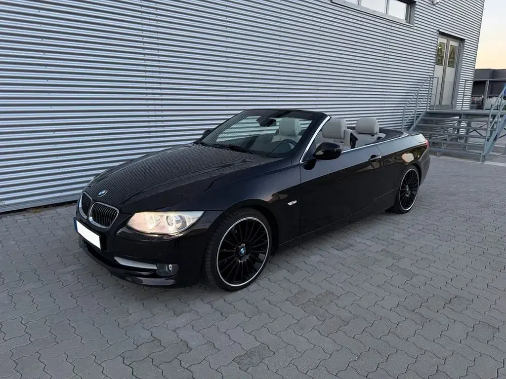 Gebraucht BMW 335 Cabriolet Exclusive 306 PS (225 kW) 2013 Schwarz Cabrio