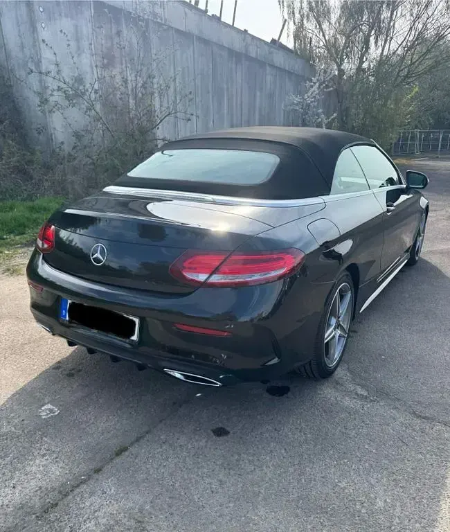 Gebraucht Mercedes C220 AMG line 170 PS (125 kW) 2018 Schwarz Cabrio