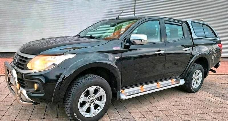 Second-hand Fiat Fullback 181 CP (133 kW) 2017 Negru Pickup
