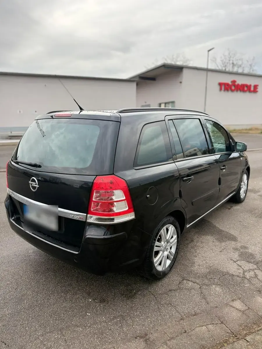 Gebraucht Opel Zafira 2014 Schwarz Van / Kleinbus
