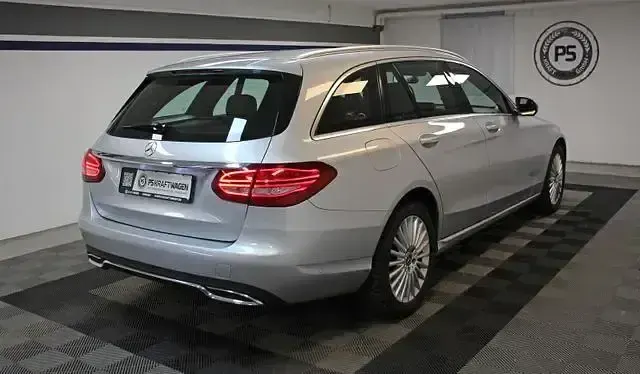 Gebraucht Mercedes C180 Elegance 156 PS (114 kW) 2017 Silber Kombi