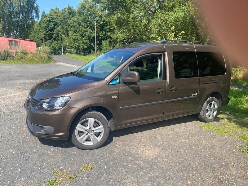 Gebraucht VW Caddy Maxi 102 PS (75 kW) 2013 Braun Van / Kleinbus