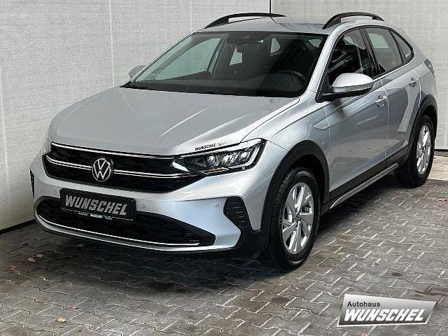 Silber Gebraucht 2023 VW Taigo Life SUV | 20.349 € (Fairer Preis) - Bild 1/4