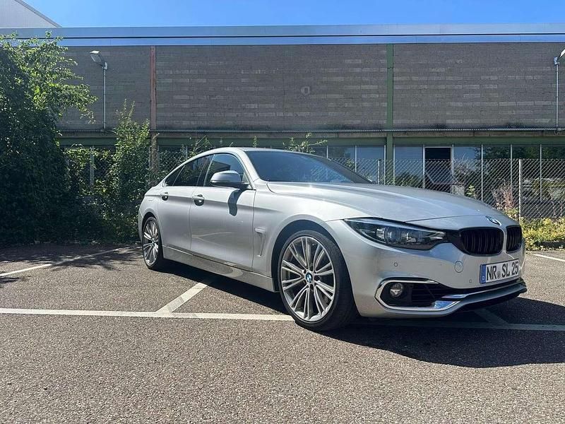 Silber Gebraucht 2020 BMW 440 Luxury Line Coupé | 34.499 € (Fairer Preis) - Bild 1/4