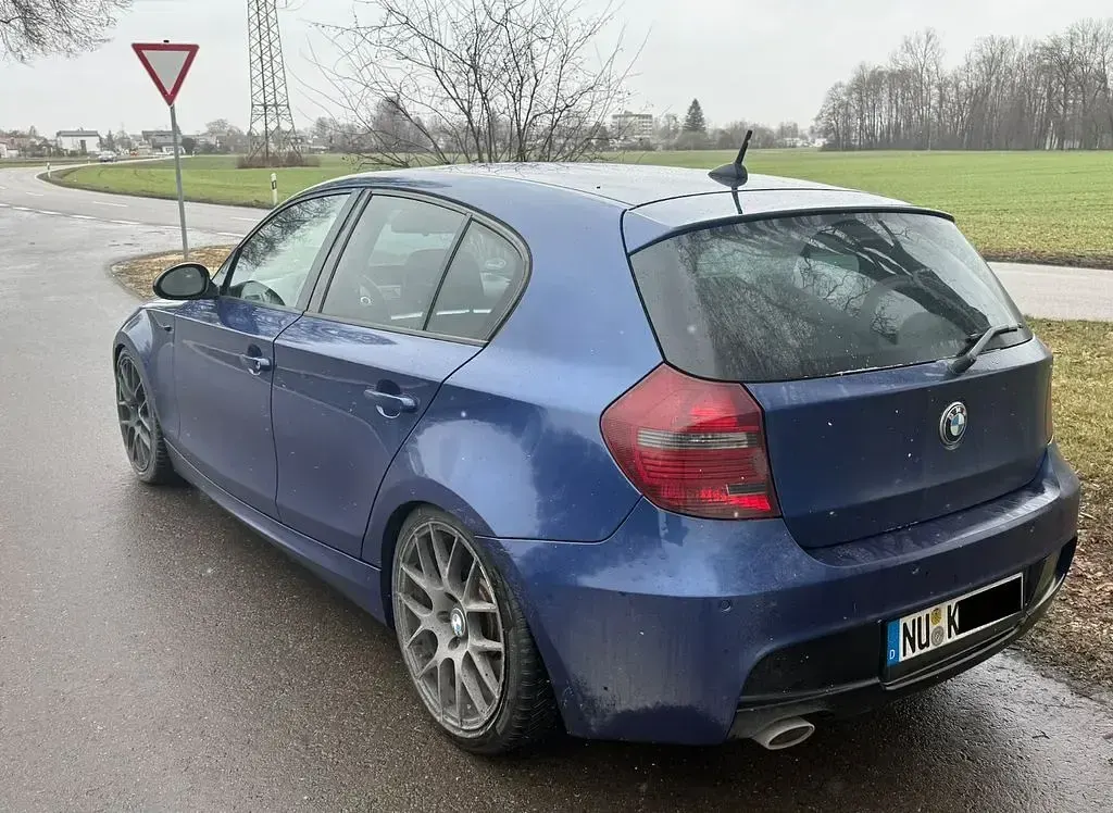 Gebraucht BMW 123 Sport Line 204 PS (150 kW) 2009 Blau Kleinwagen