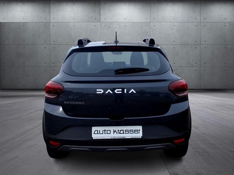 Gebraucht Dacia Sandero Stepway 91 PS (66 kW) 2023 Kometengrau (metallic) Limousine